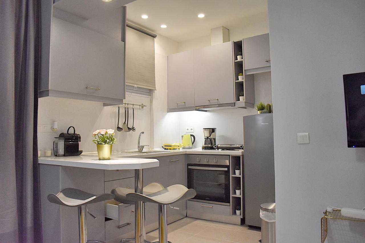 Check Point - Acropolis Apartment Athena Bagian luar foto