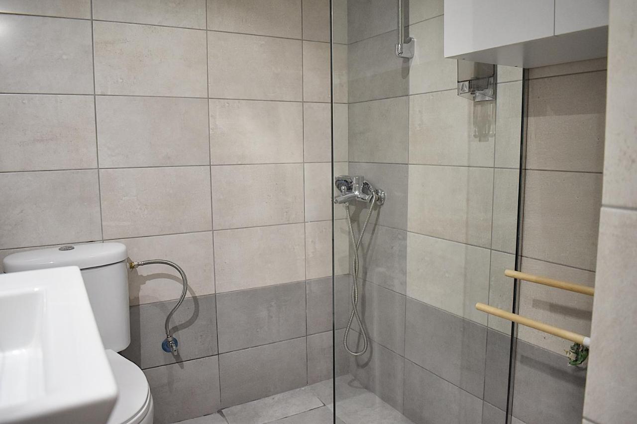 Check Point - Acropolis Apartment Athena Bagian luar foto